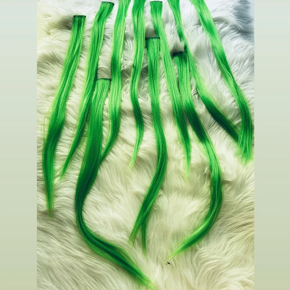 5 x $25 Vibrant Green Hair Extensions